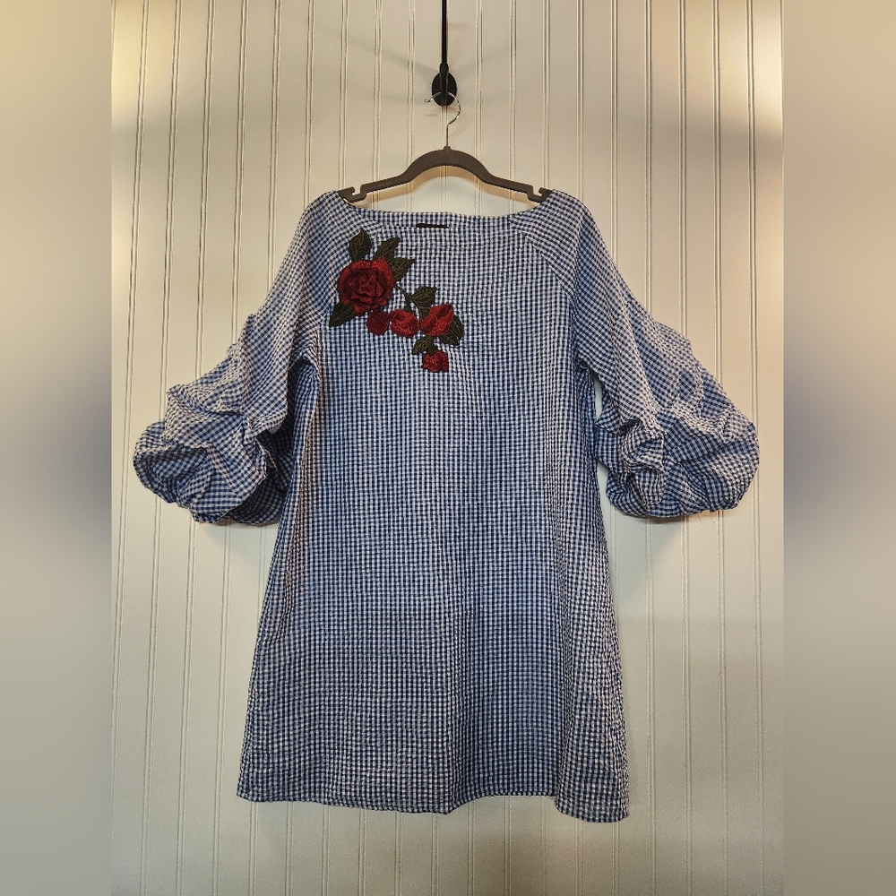 Clover & Sloan Blue Gingham Embroidered Rose Bodice Shift Dress Size M